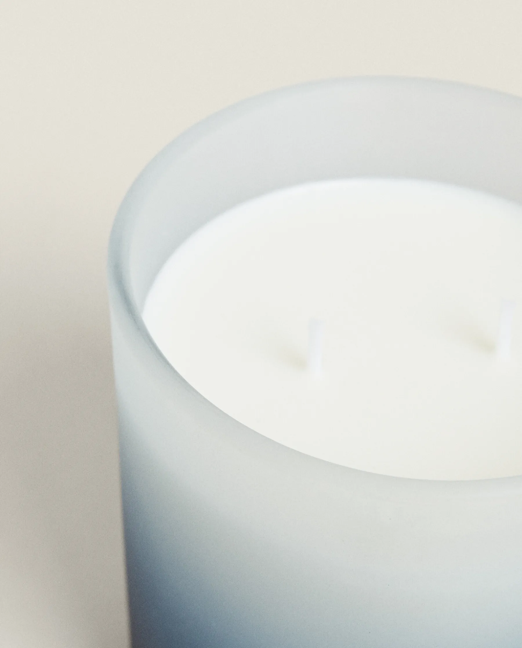 ZARA Home (350 G) Soft Cashmere Scented Candle