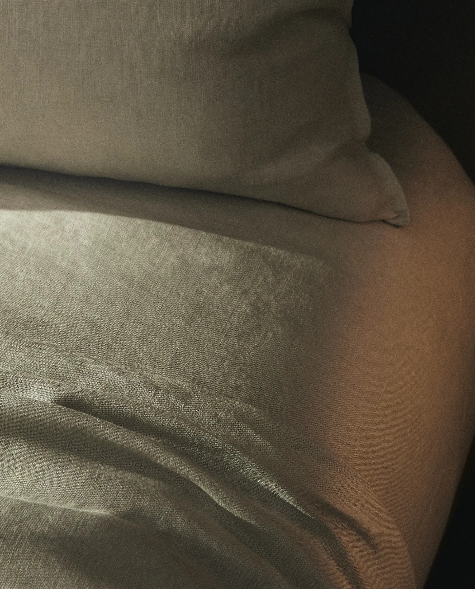 ZARA Home (140 Gsm) Washed Linen Fitted Sheet