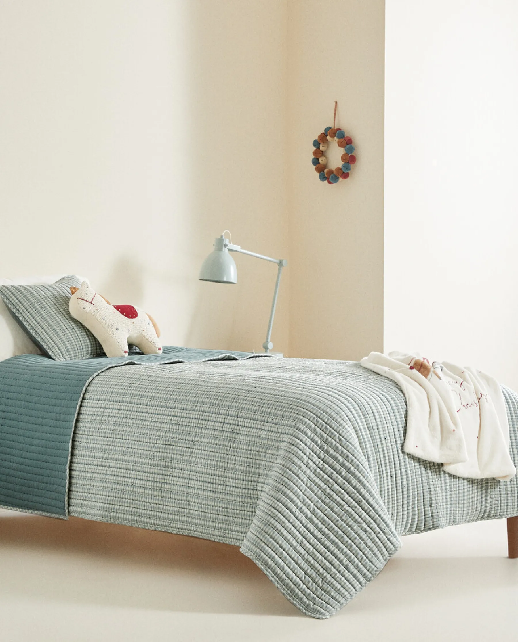 ZARA Home Children'S Checked Christmas Quilt