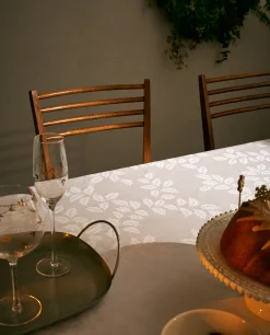 ZARA Home Christmas Glittery Floral Jacquard Tablecloth