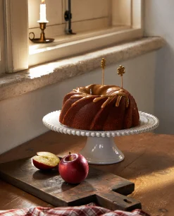 ZARA Home Christmas Snowflake Stoneware Cake Dish