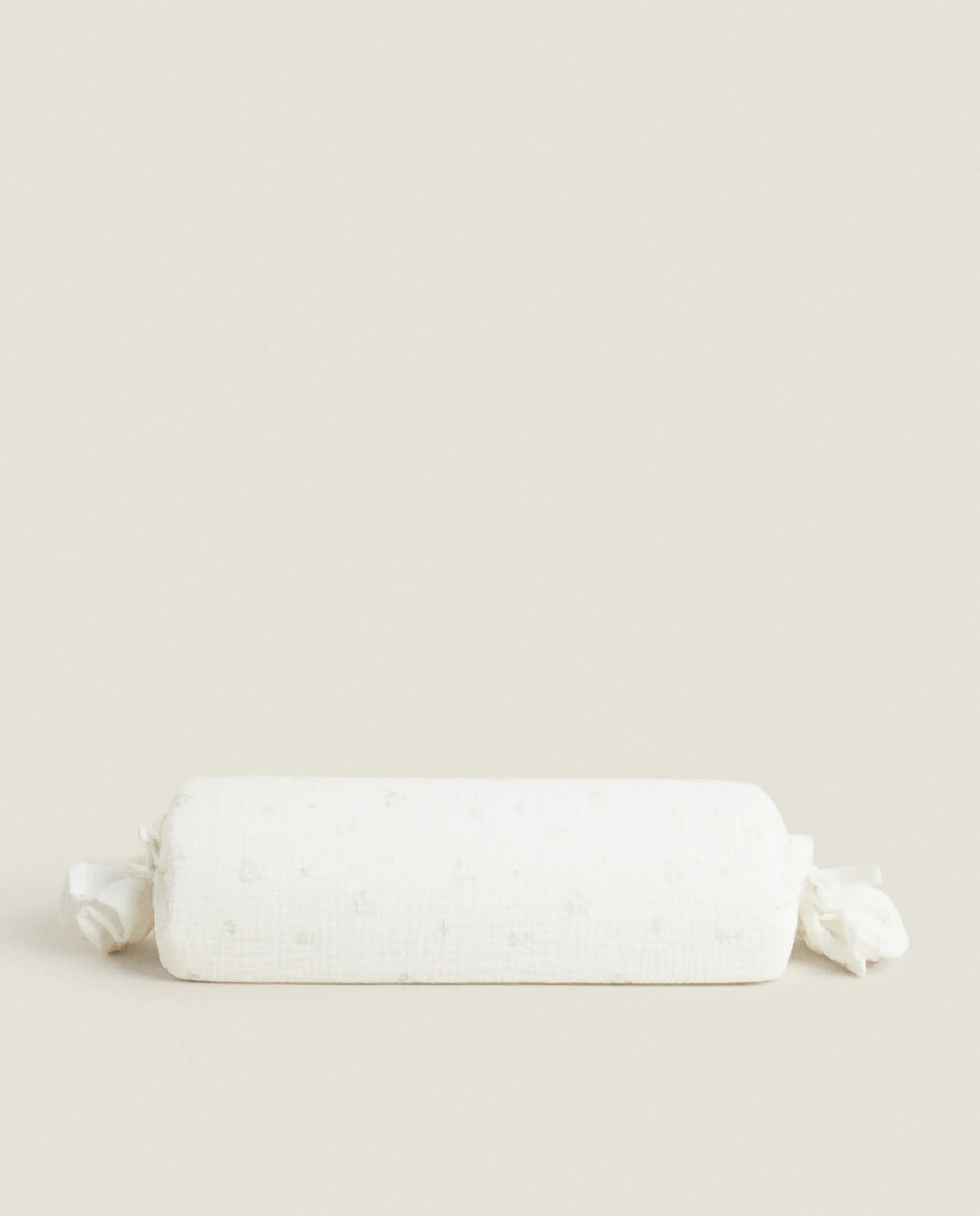 ZARA Home Clover Bolster Cushion