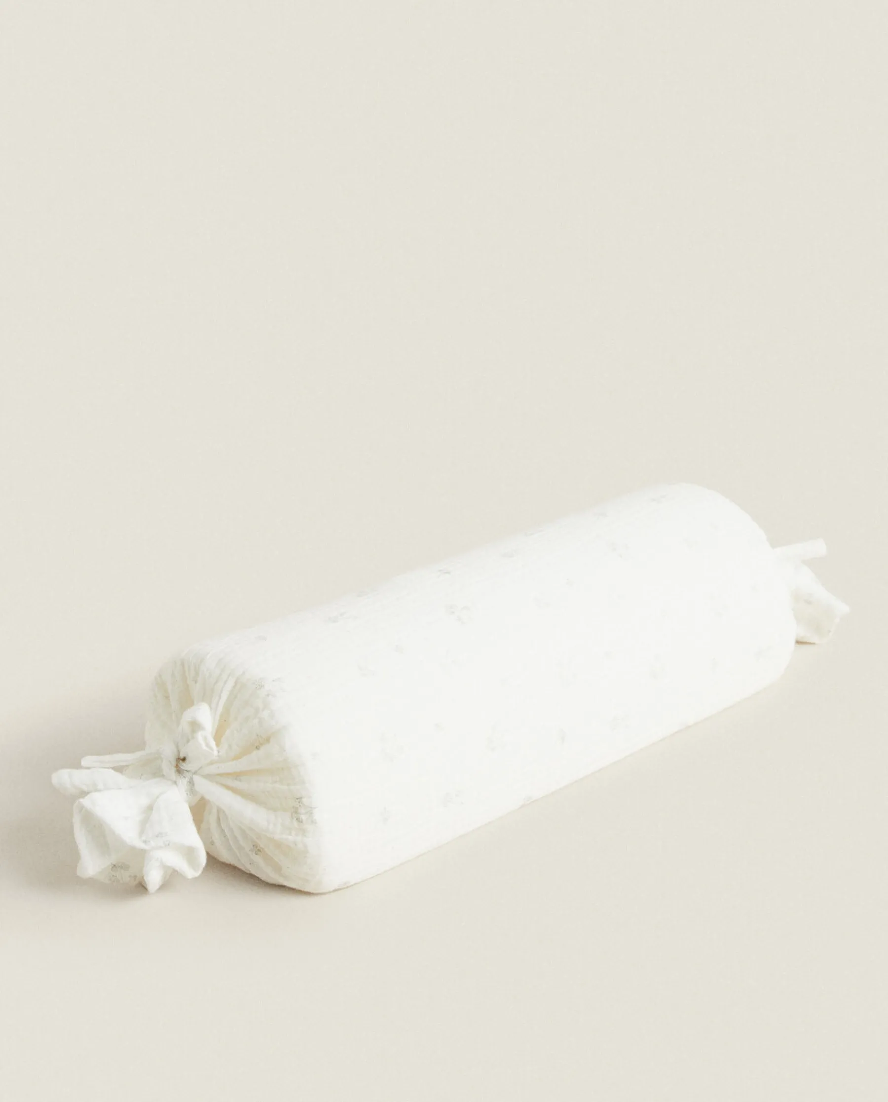 ZARA Home Clover Bolster Cushion