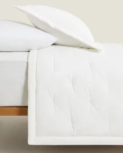 ZARA Home Dotted Quilt