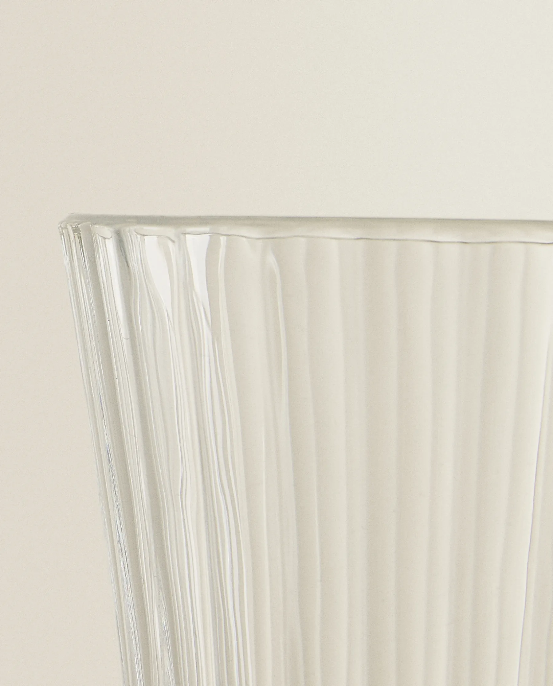 ZARA Home Engraved Crystalline Wine Glass