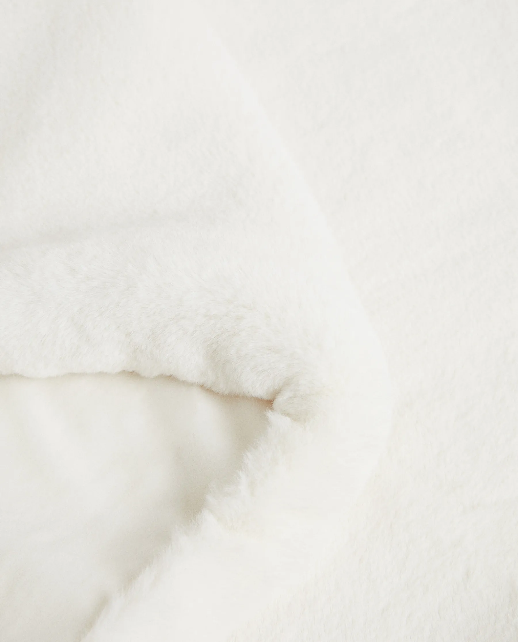 ZARA Home Faux Fur Blanket