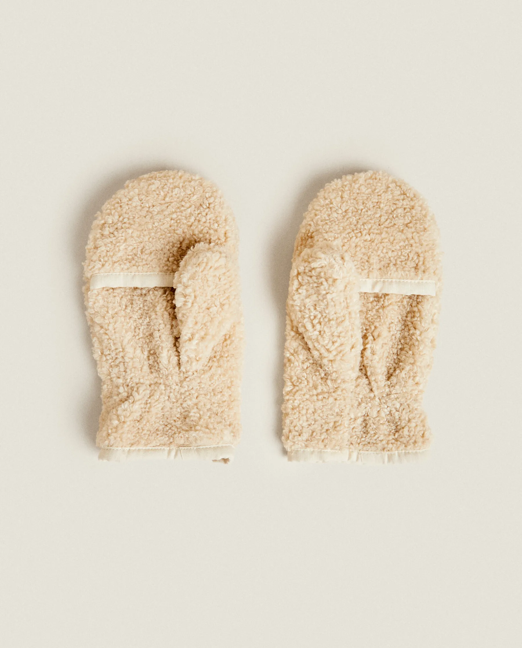 ZARA Home Faux Shearling Mittens