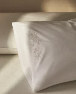 ZARA Home Floral Embroidery Pillowcase