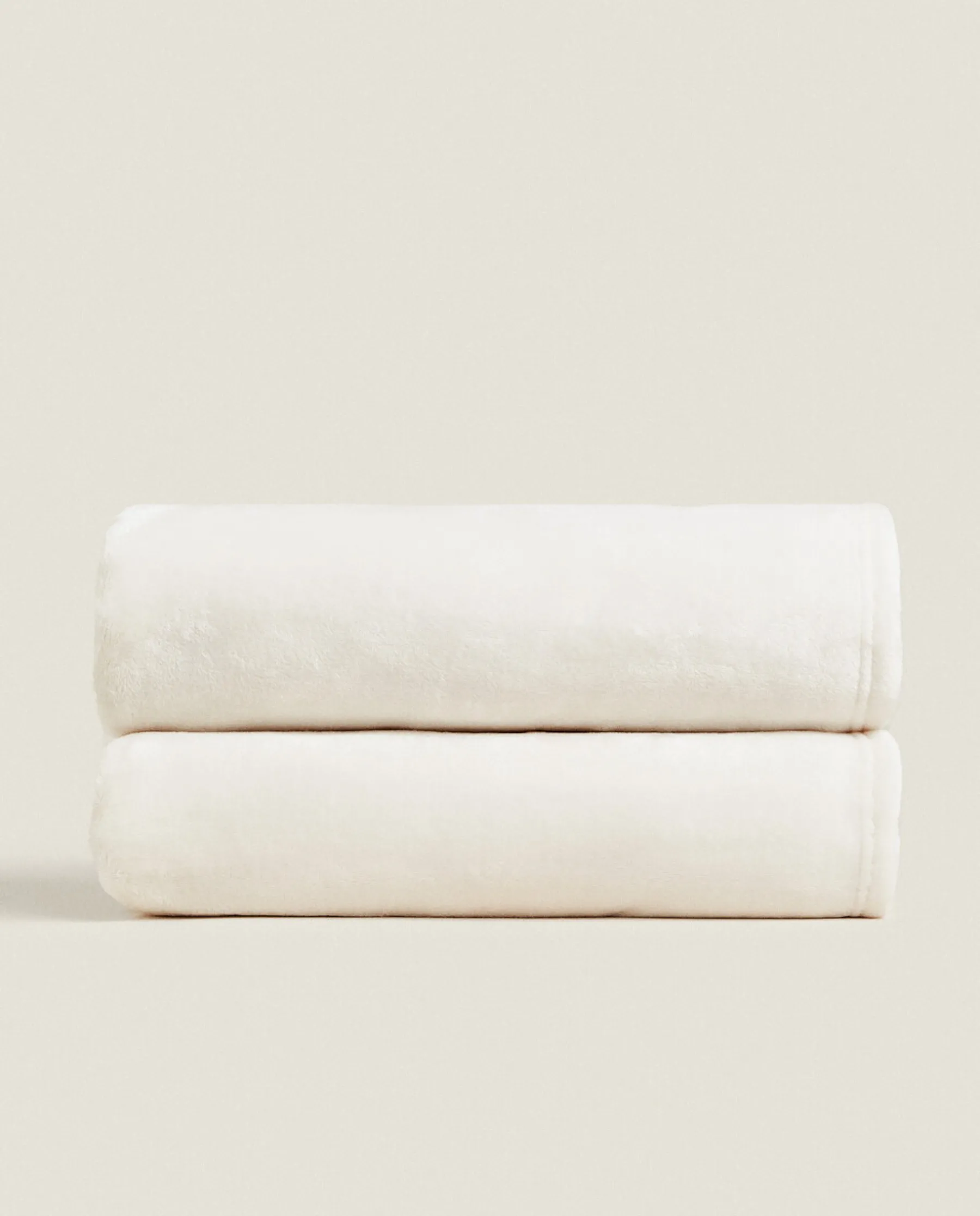 ZARA Home Fringed Soft-Touch Blanket