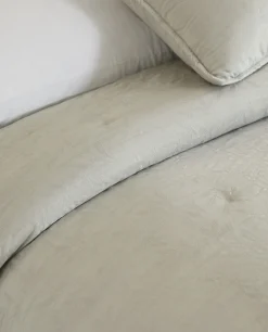 ZARA Home Jacquard Quilt