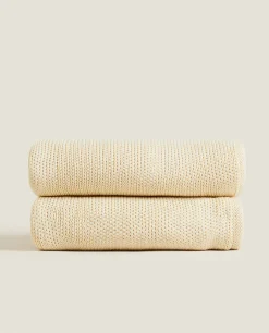 ZARA Home Knit Blanket