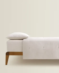 ZARA Home Linen Cotton Quilt