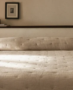 ZARA Home Linen Quilt