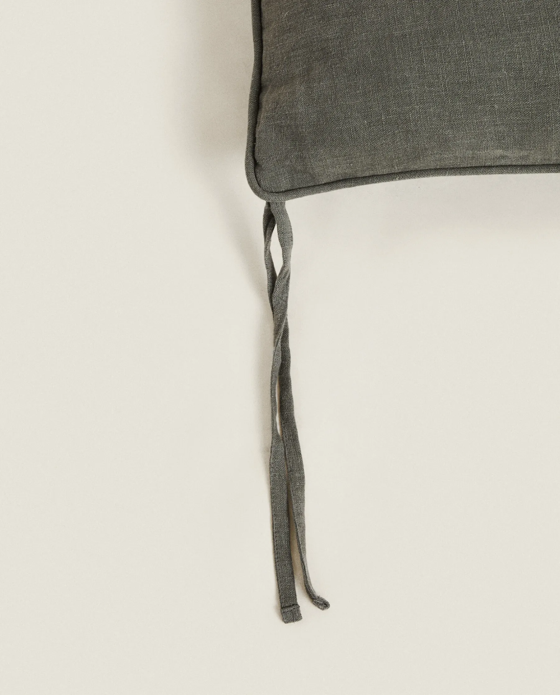 ZARA Home Linen Seat Cushion