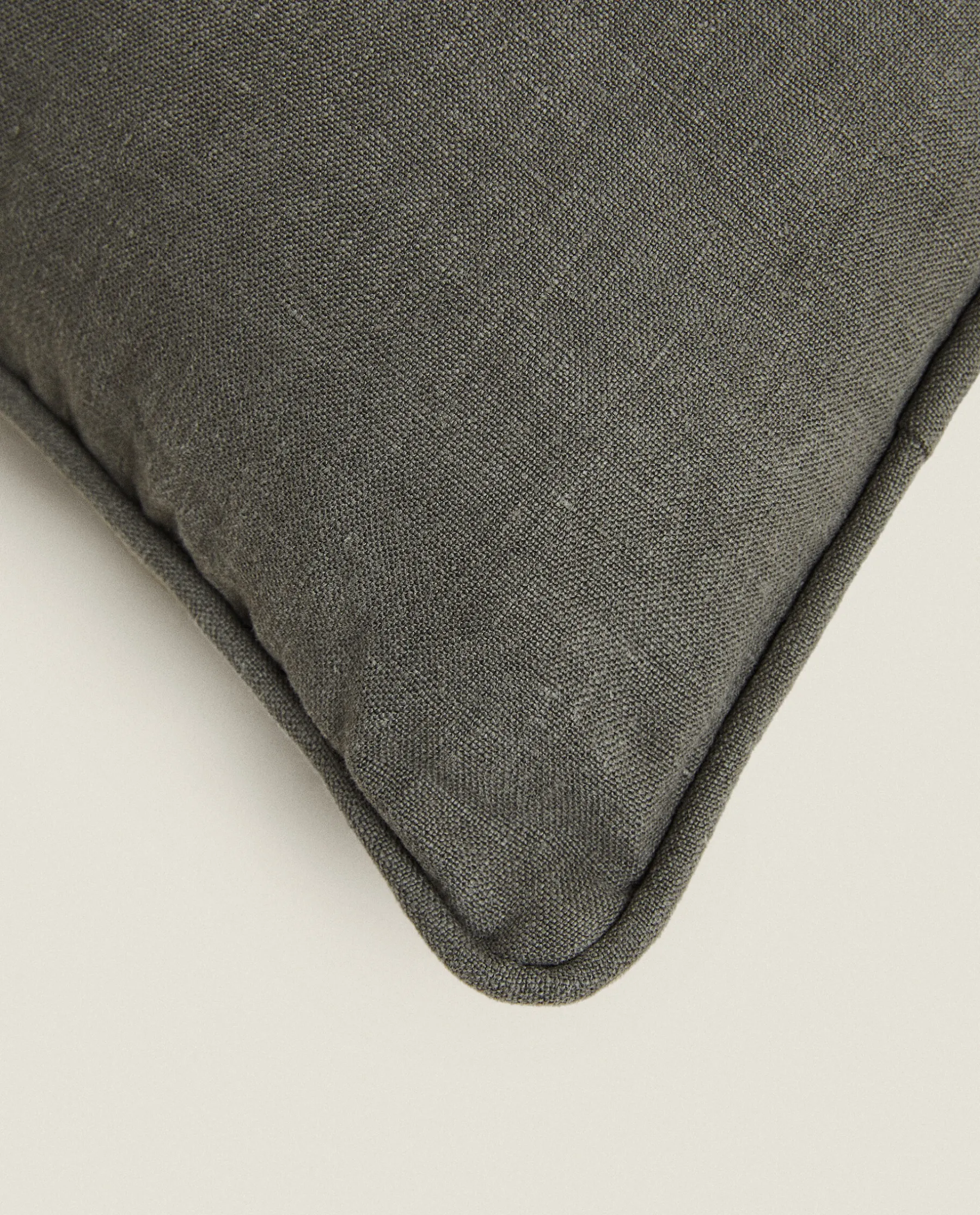 ZARA Home Linen Seat Cushion