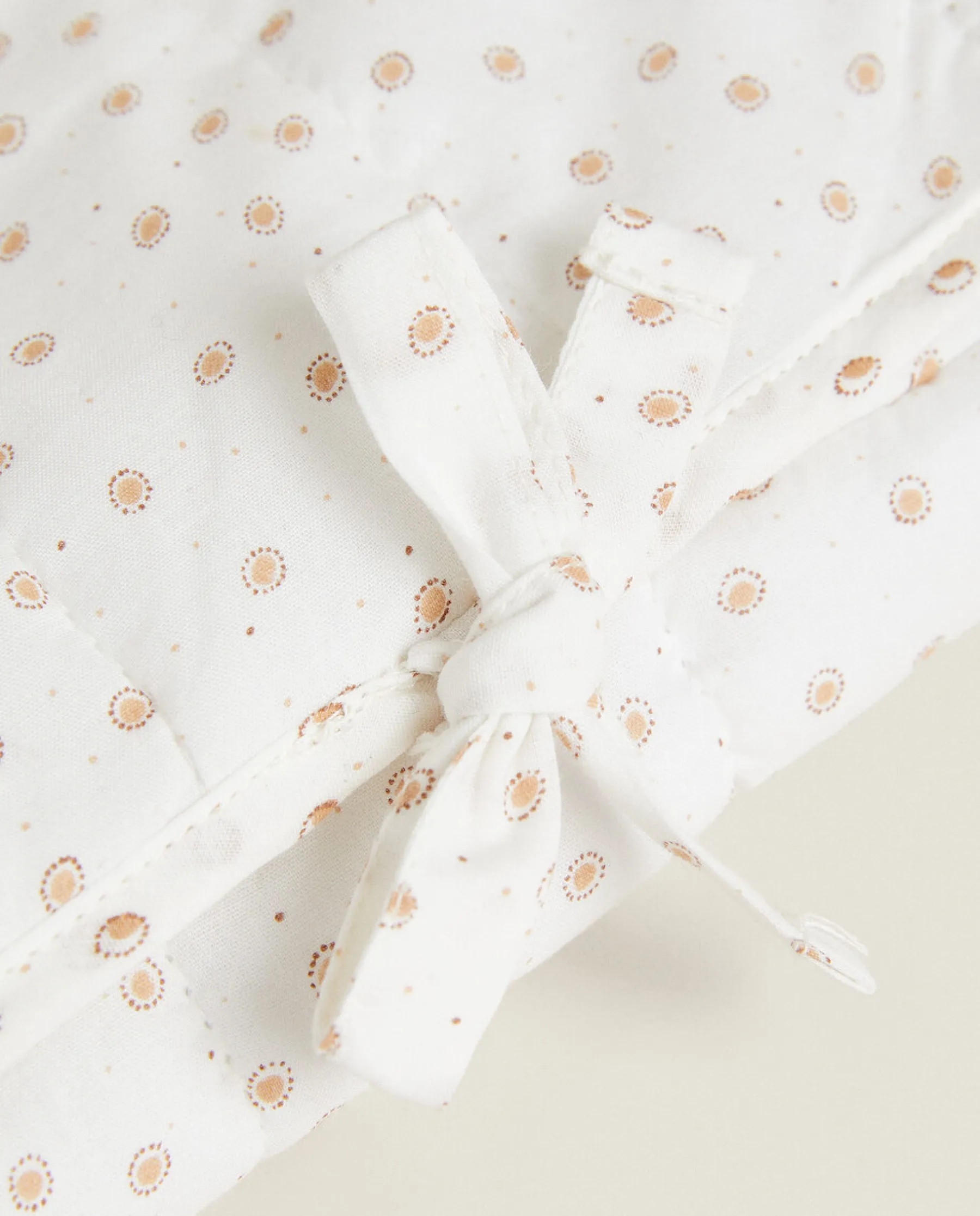ZARA Home Polka Dot Muslin Wipe Holder