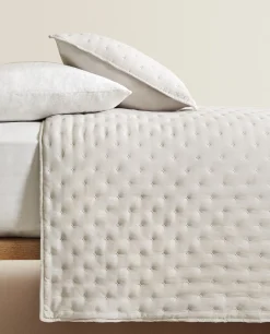 ZARA Home Quilted Quilt With Dots