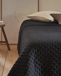 ZARA Home Quilted Quilt With Dots