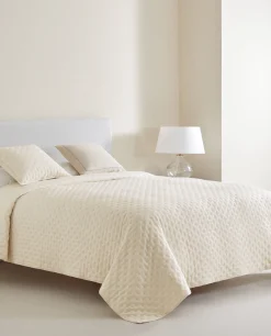 ZARA Home Quilted Quilt With Dots