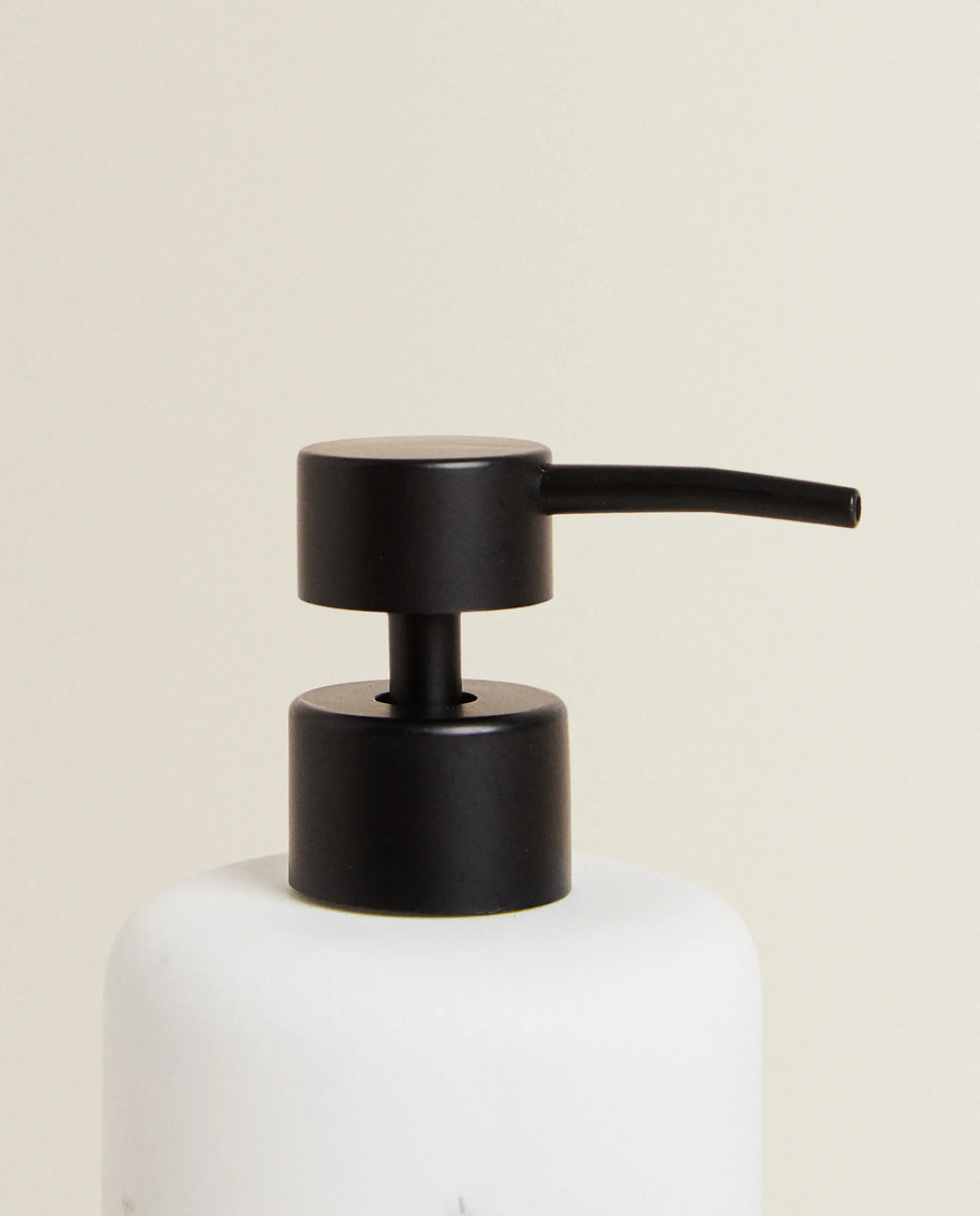 ZARA Home Resin Dispenser