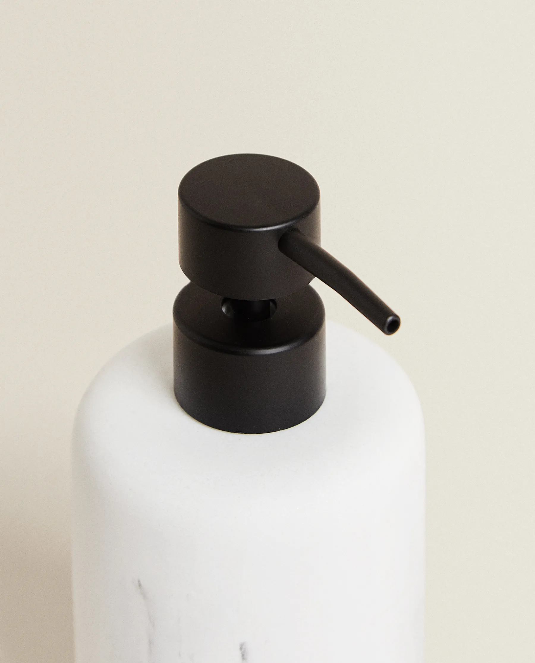 ZARA Home Resin Dispenser