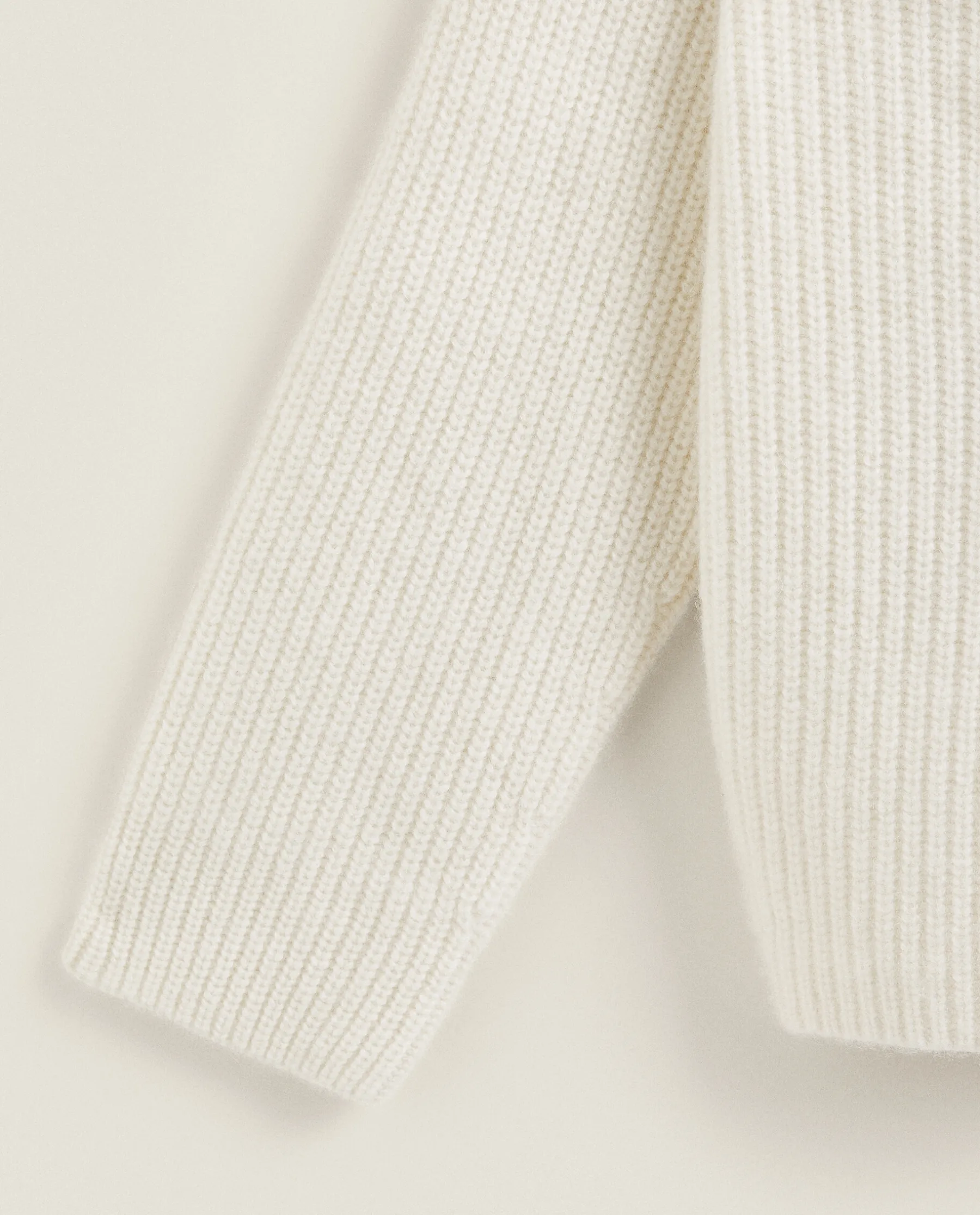 ZARA Home Ribbed Cashmere Sweater
