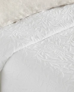 ZARA Home Ruffle Trim Bedspread