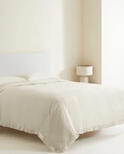 ZARA Home Ruffle Trim Bedspread