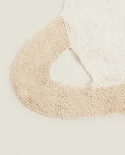 ZARA Home Saturn Shaped Rug