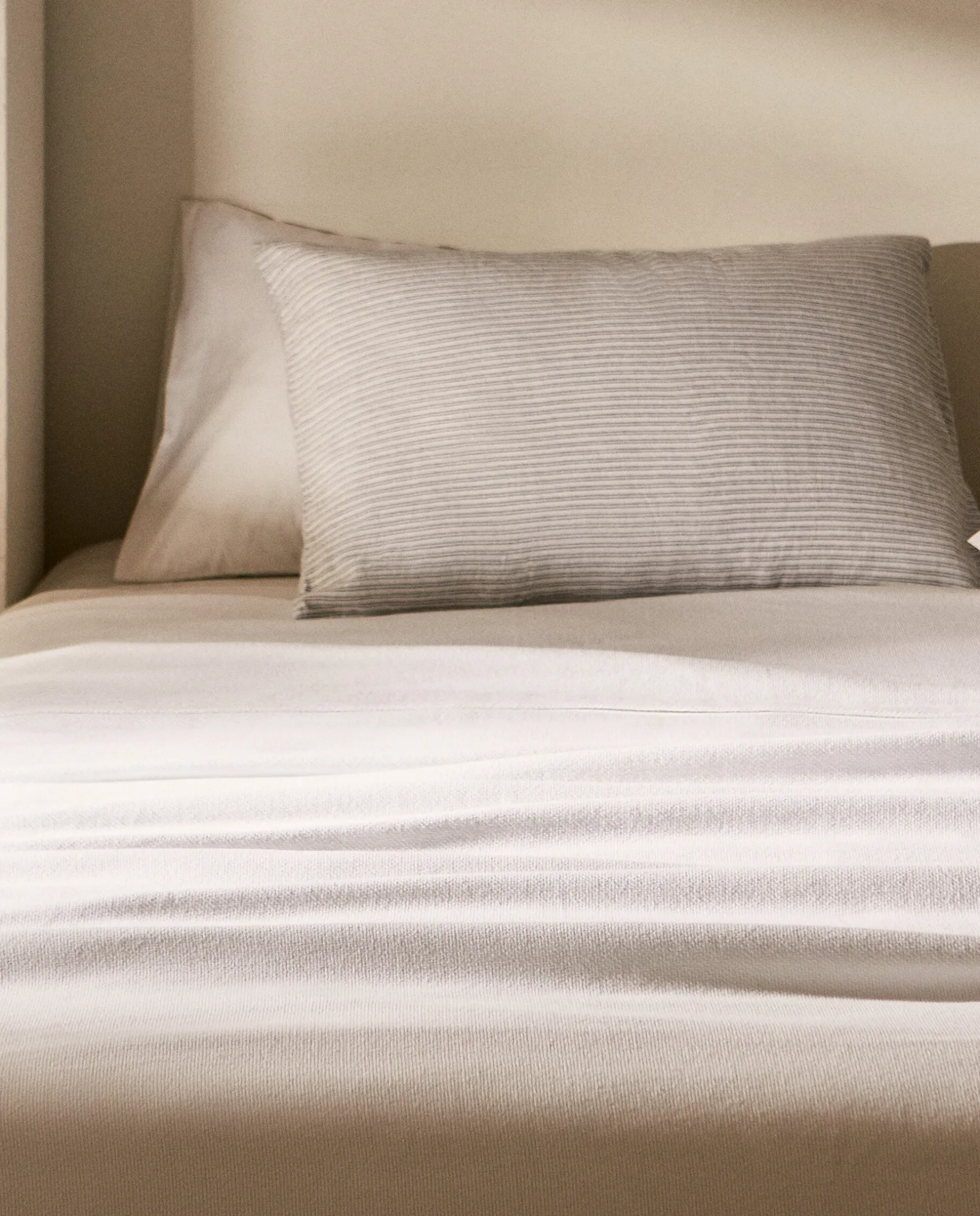 ZARA Home Solid Color Cotton Bedspread