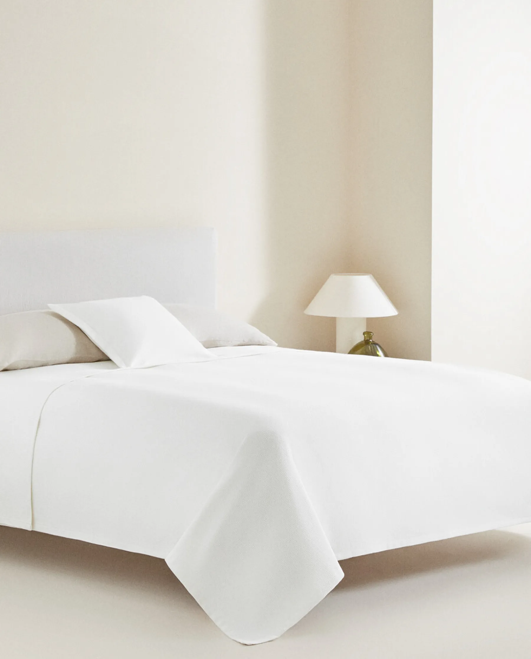 ZARA Home Textured Bedspread