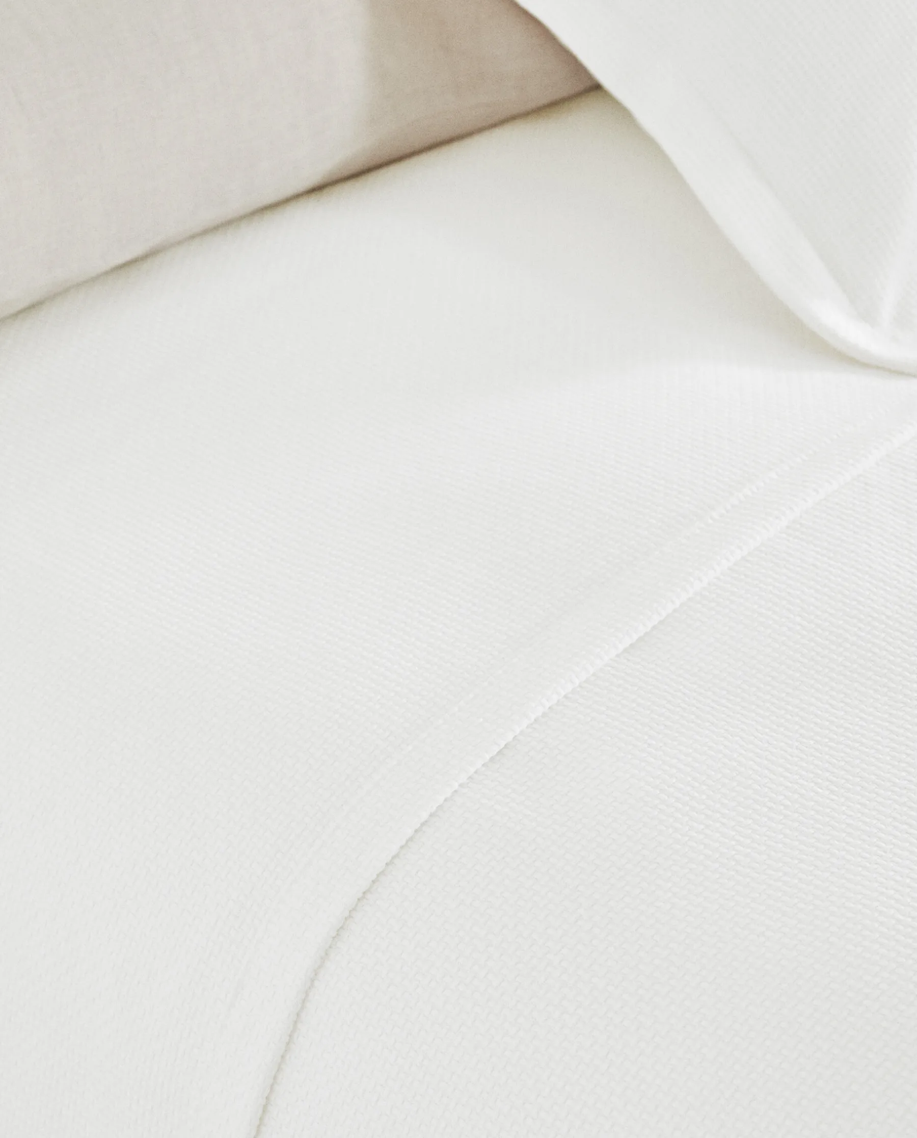 ZARA Home Textured Bedspread
