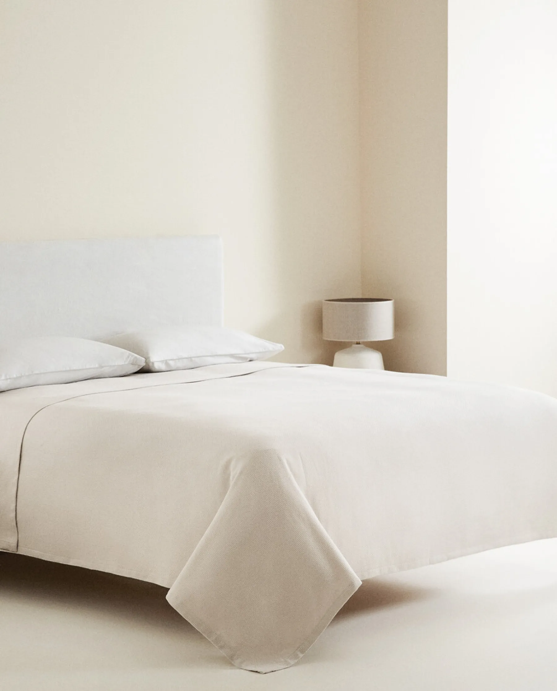 ZARA Home Textured Bedspread