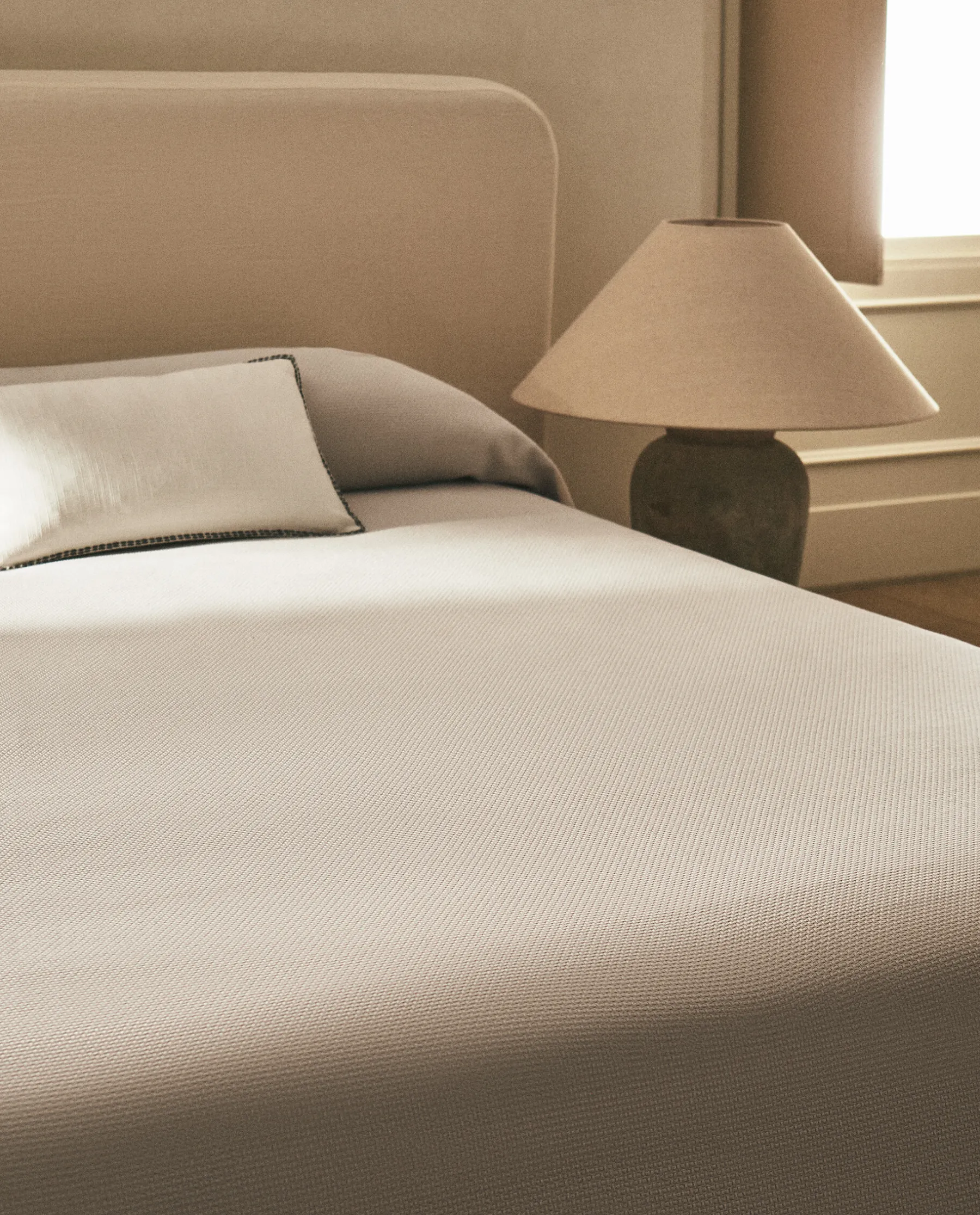ZARA Home Textured Bedspread