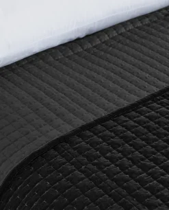 ZARA Home Velvet Quilt