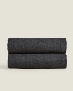 ZARA Home Waffle-Texture Blanket