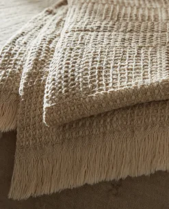 ZARA Home Waffle-Texture Blanket
