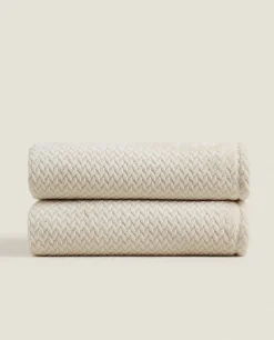 ZARA Home Weave Textured Fleece Blanket