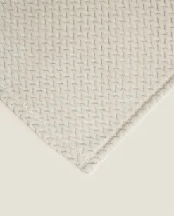 ZARA Home Weave Textured Fleece Blanket
